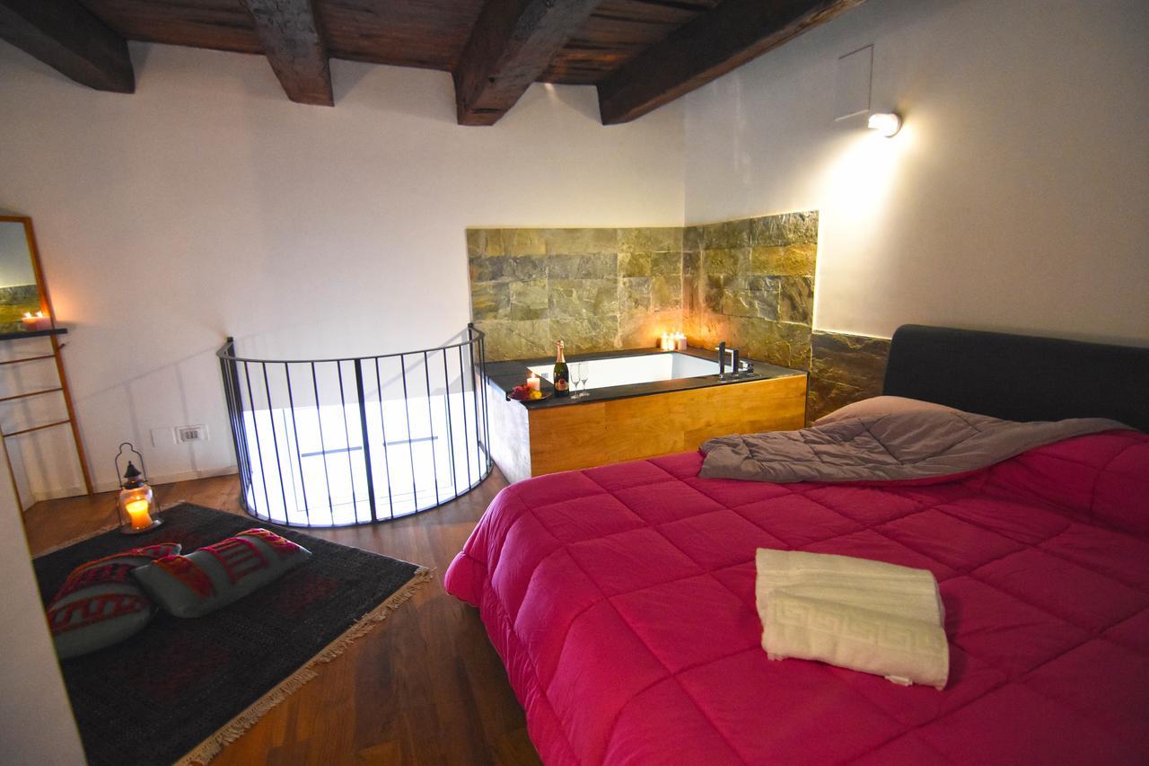 Corte Capomazza Appartamenti Naples Luaran gambar
