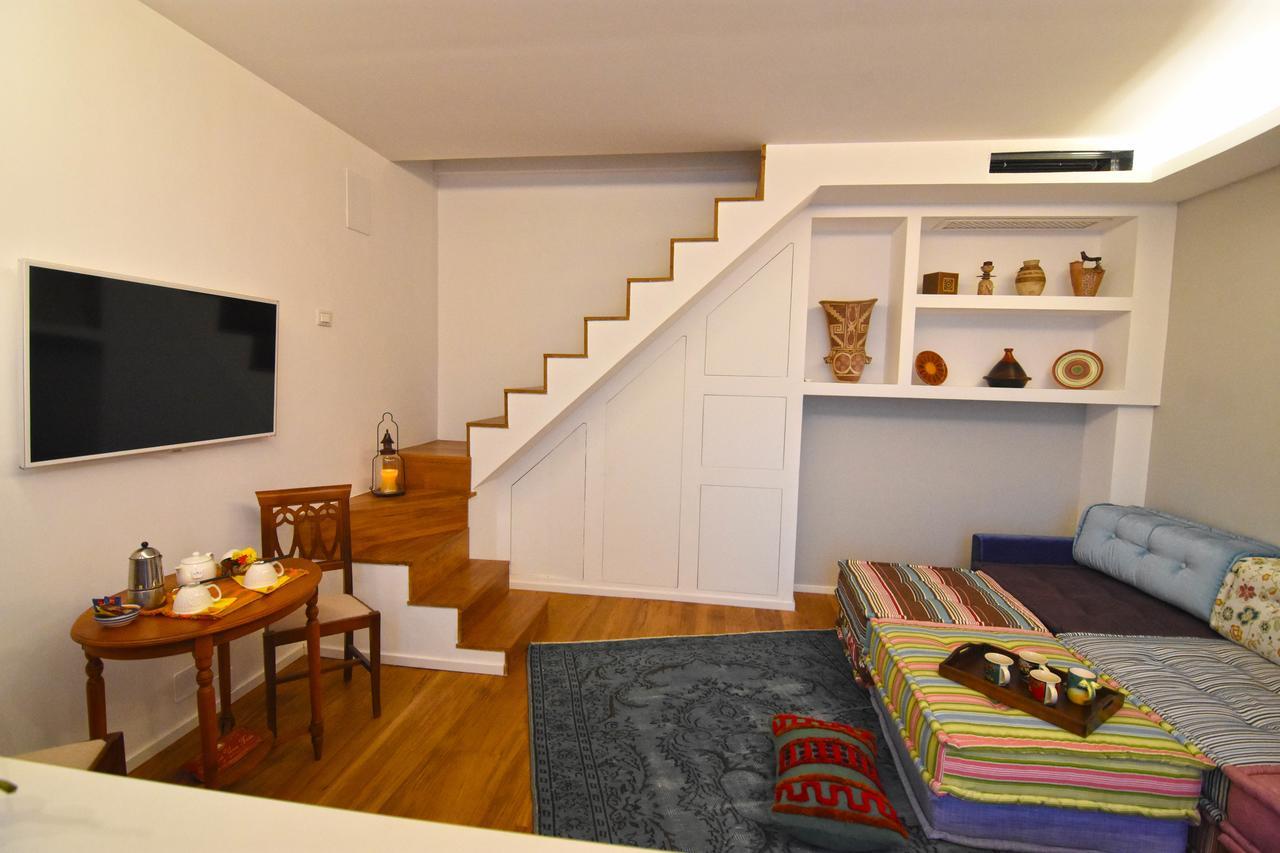 Corte Capomazza Appartamenti Naples Luaran gambar