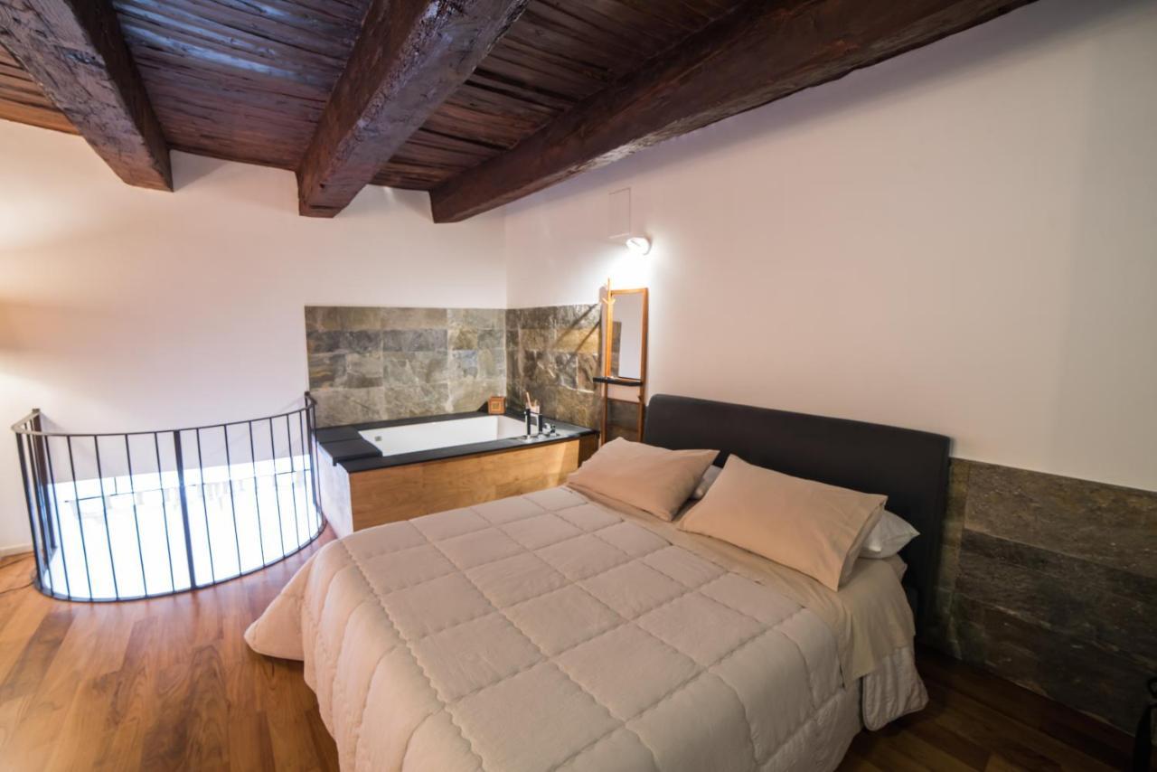 Corte Capomazza Appartamenti Naples Luaran gambar